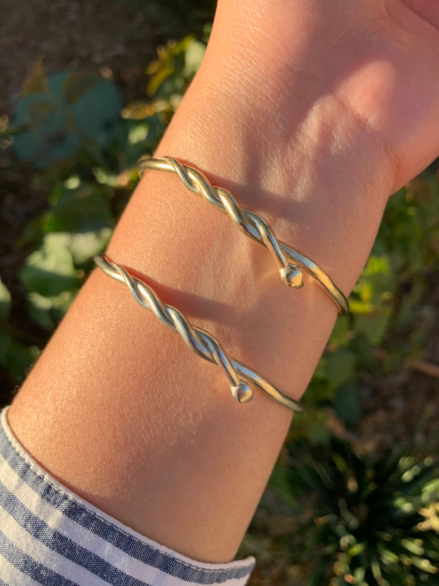 "Familiar" Snake bangle bracelet (Made to order)