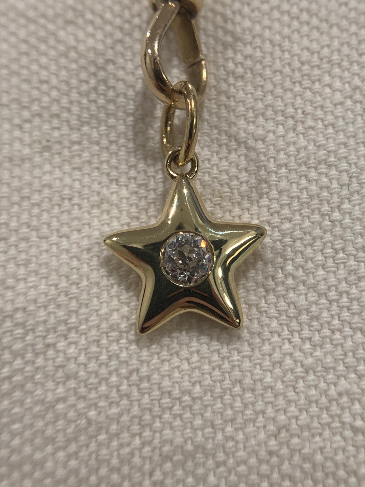 Michelle custom order - Star B. 0.30ct G-I near colorless, very eye clean, open culet OEC in a solid 18k yellow gold Little Star, shiny finish
