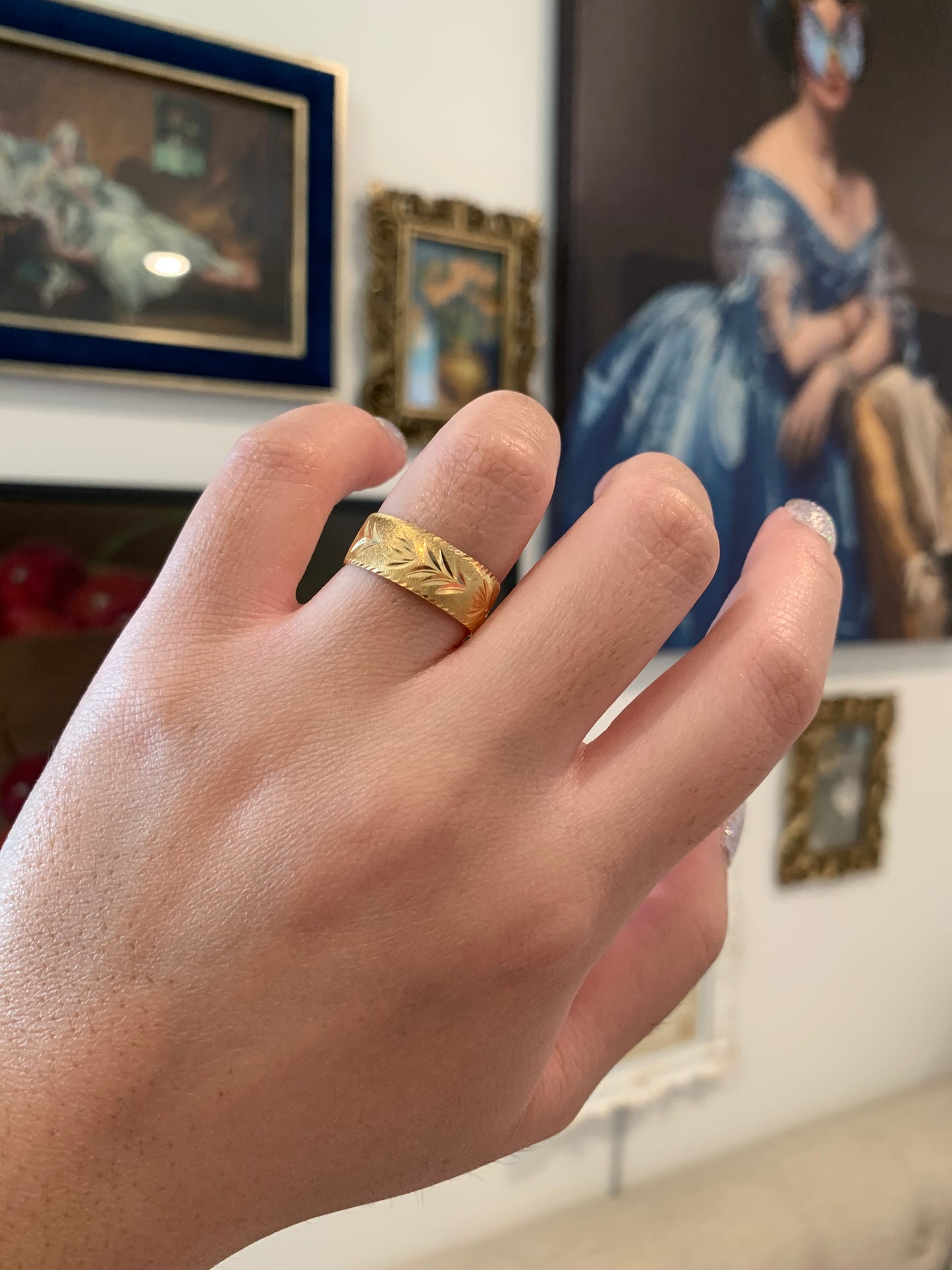 "Hasu" 22k engine-turned lotus/ waterlily band