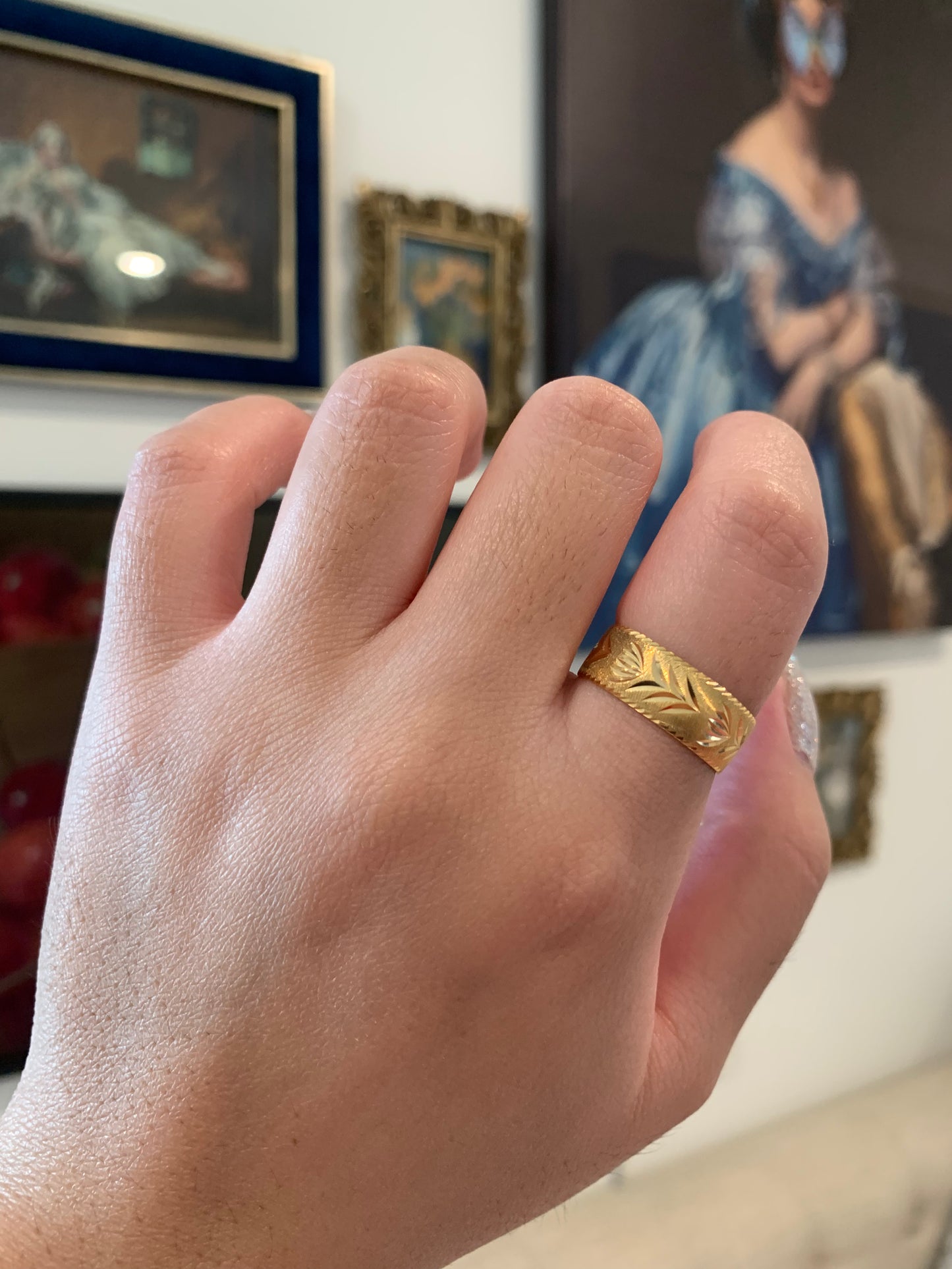 "Hasu" 22k engine-turned lotus/ waterlily band