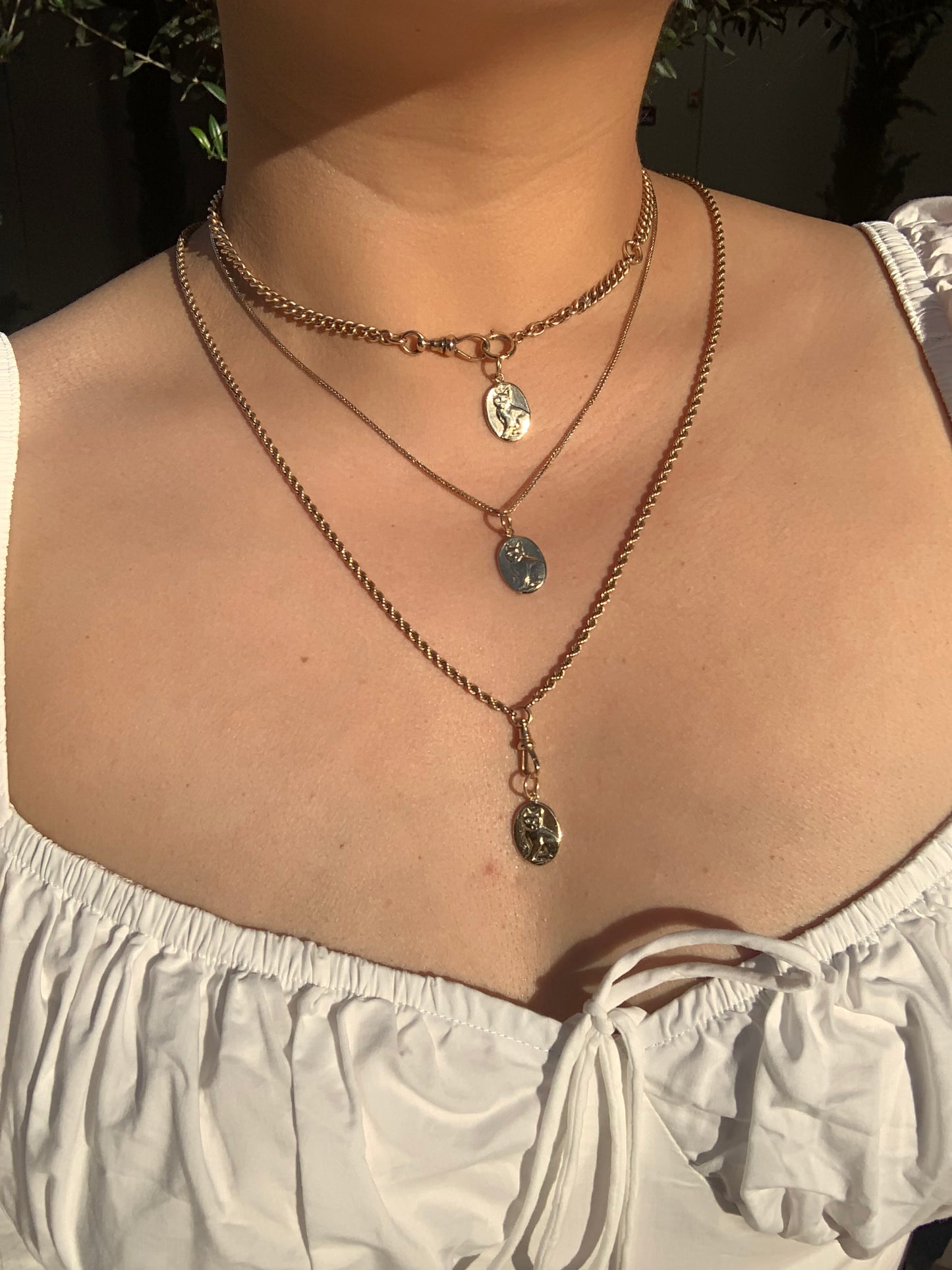 14k or 18k gold Neko Medallion (Made to Order)