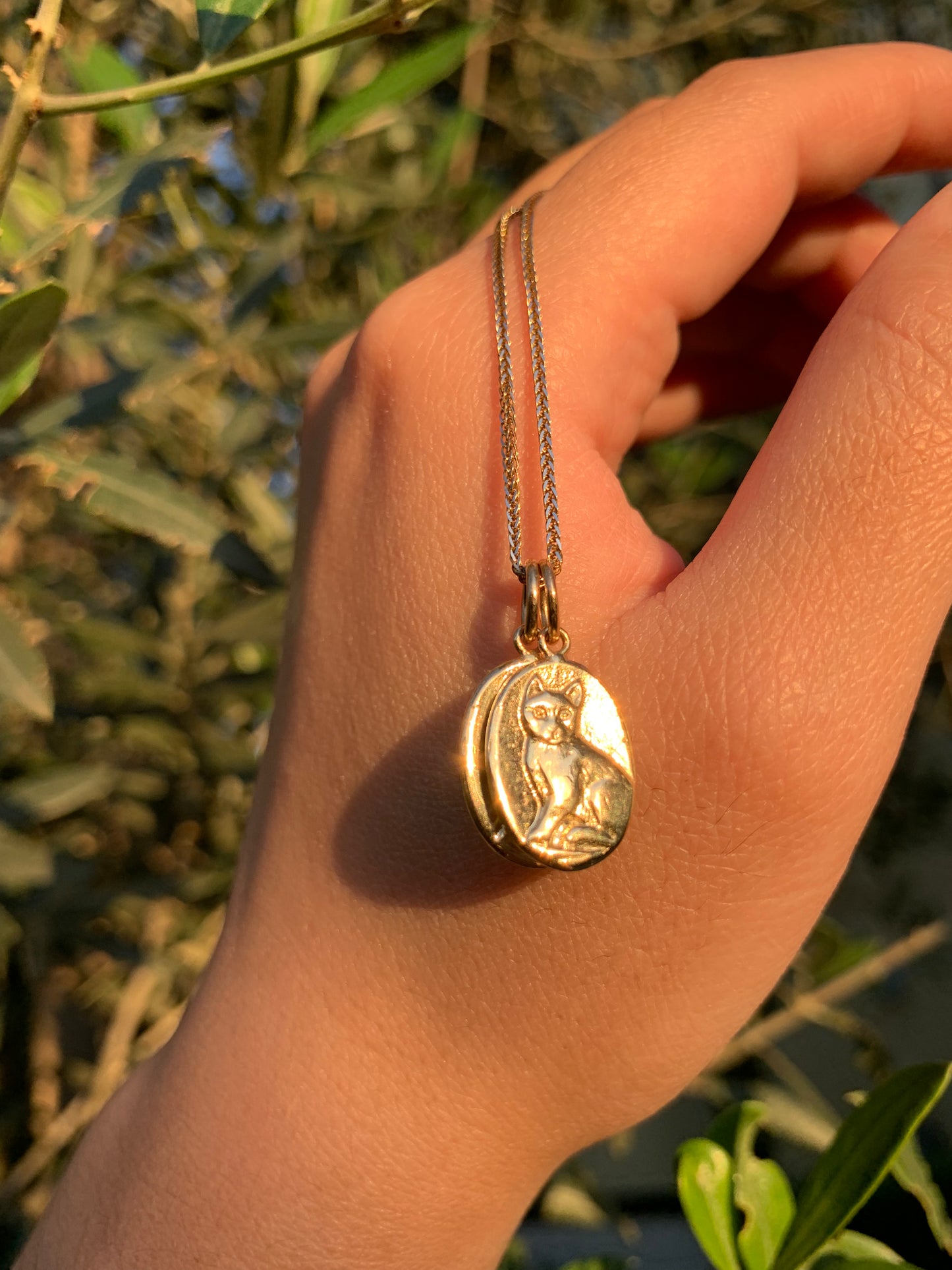 14k or 18k gold Neko Medallion (Made to Order)