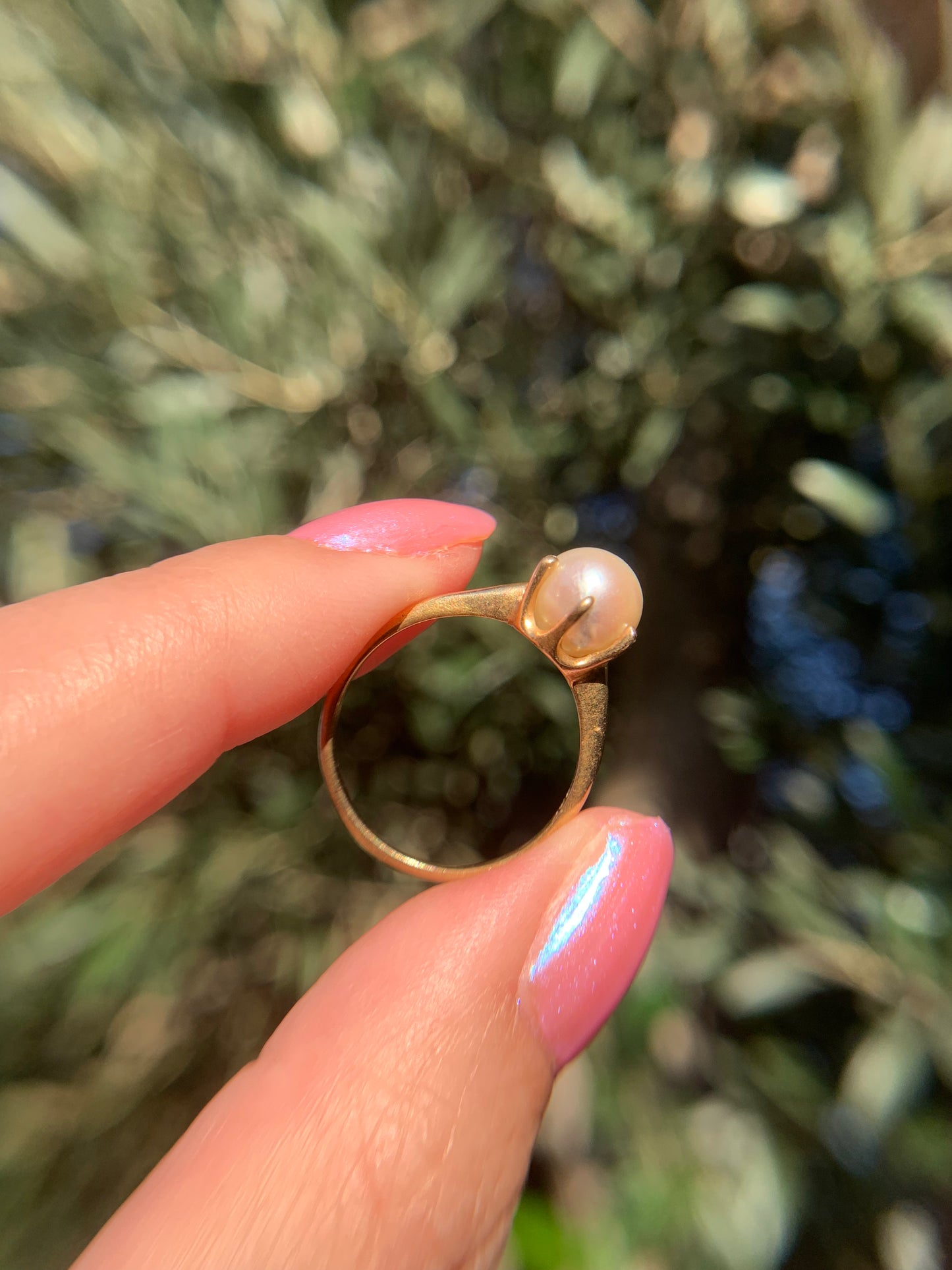 14k "Siren" pearl ring in yellow gold (vintage, only one available)