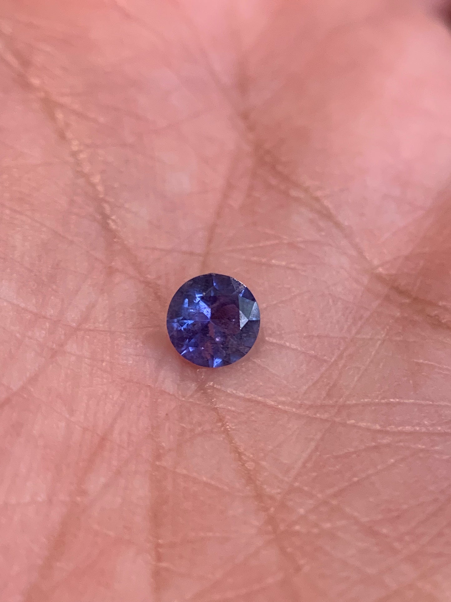 Kathleen M custom order - C. 0.46ct "The Deep" blue violet sapphire in a shiny finish 18k yellow gold Little Star
