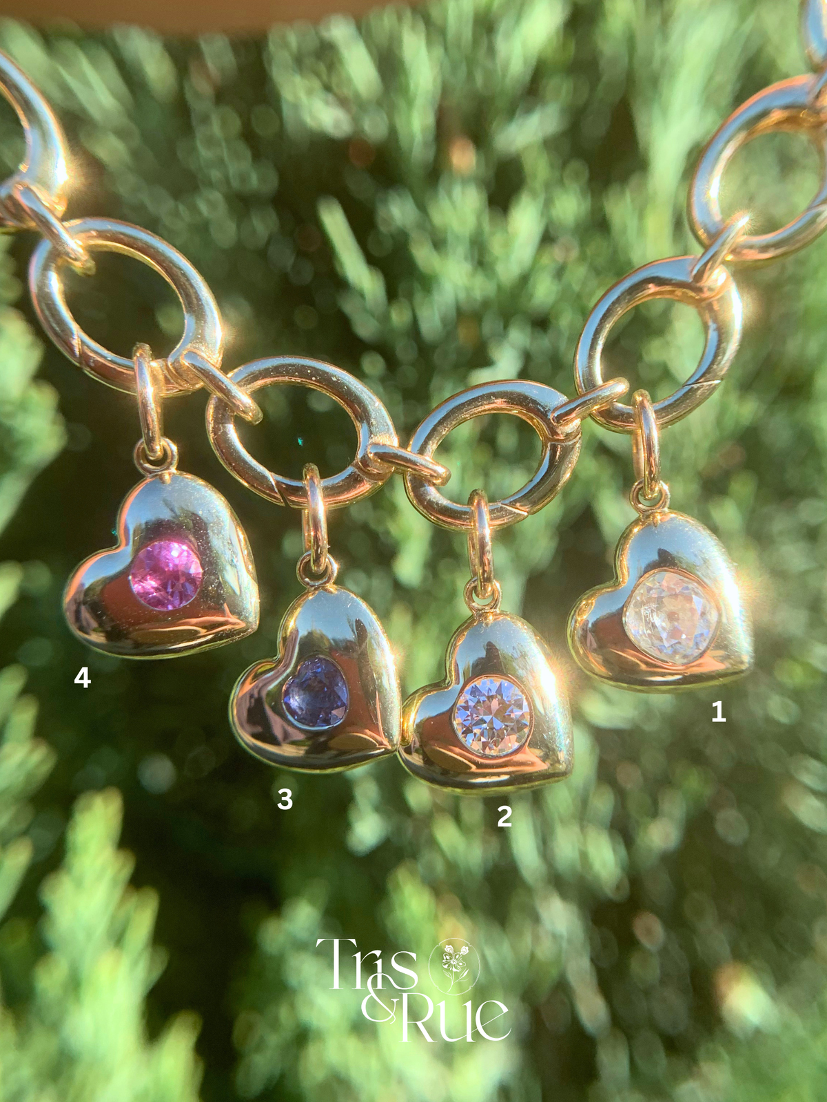 18k Little Heart© volume 1 old cut diamonds, sapphires