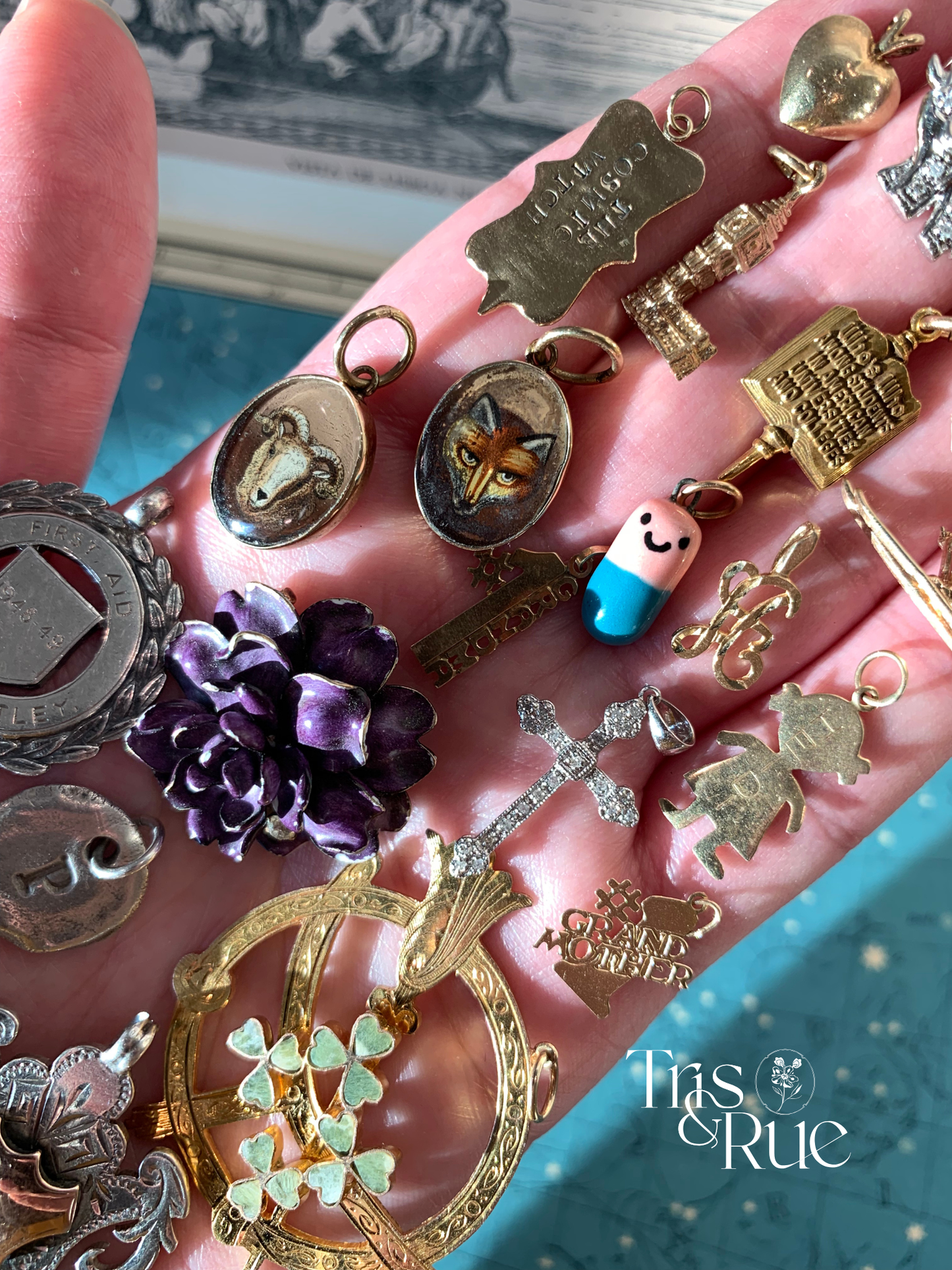 Charms & Pendants