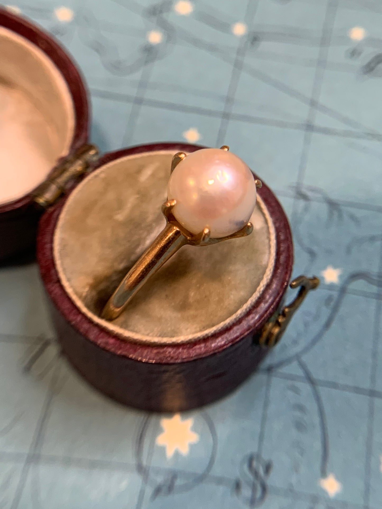 14k "Siren" pearl ring in yellow gold (vintage, only one available)