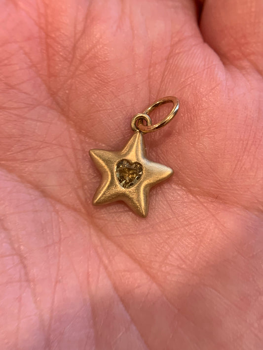 Olivia R. custom order - Star I. 0.30ct "Brimstone" yellow heart sapphire in 18k yellow gold Little Star- matte finish