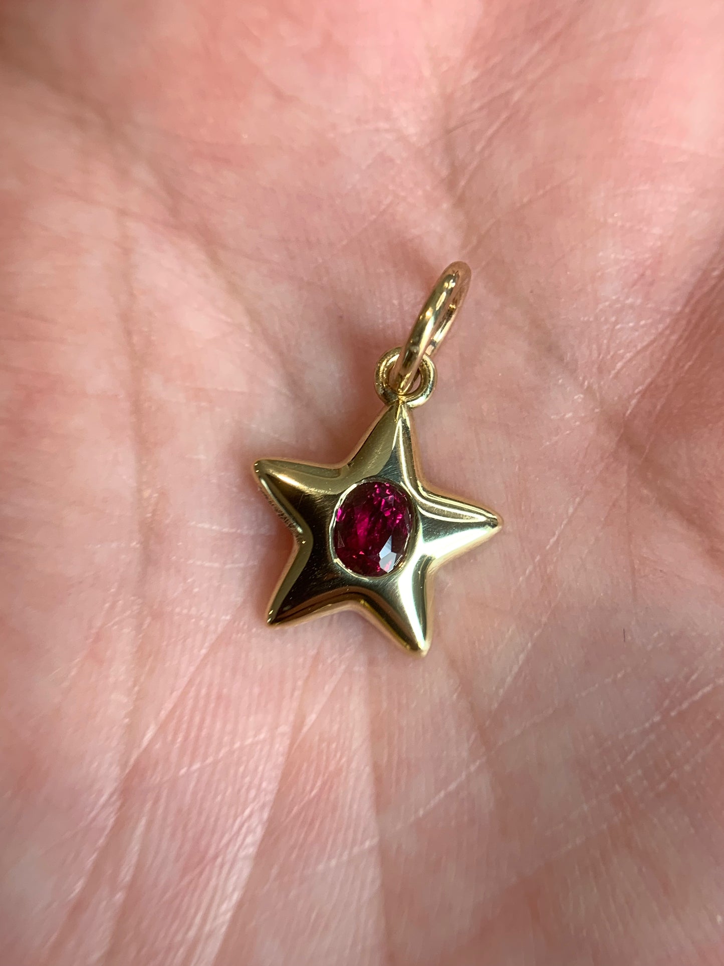 Beck A. custom order - 45. 0.45ct "Damon Salvatore" oval ruby in 18k yellow gold Little Star- shiny finish