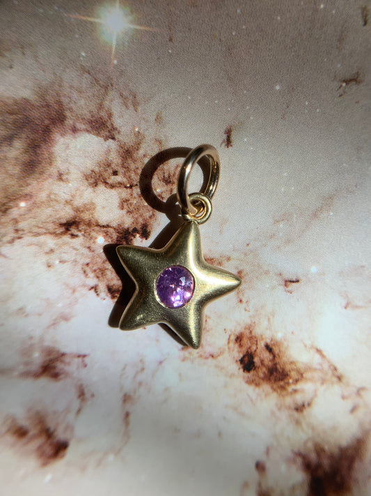 Steph P. custom order - 0.35ct “Alice’s Adventures in Wonderland” sapphire in 18k gold Little Star- refinish to shiny
