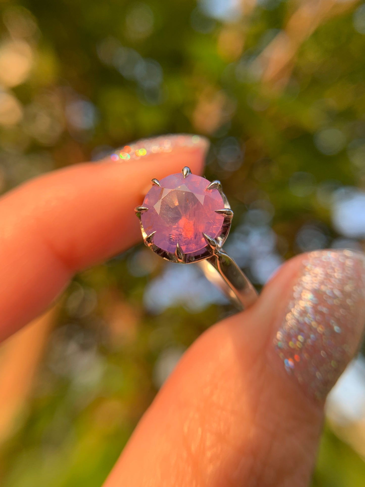 18k "Aurora" restored French ring with 2.68ct opalescent sapphire, in white gold and platinum (antique, only one available)