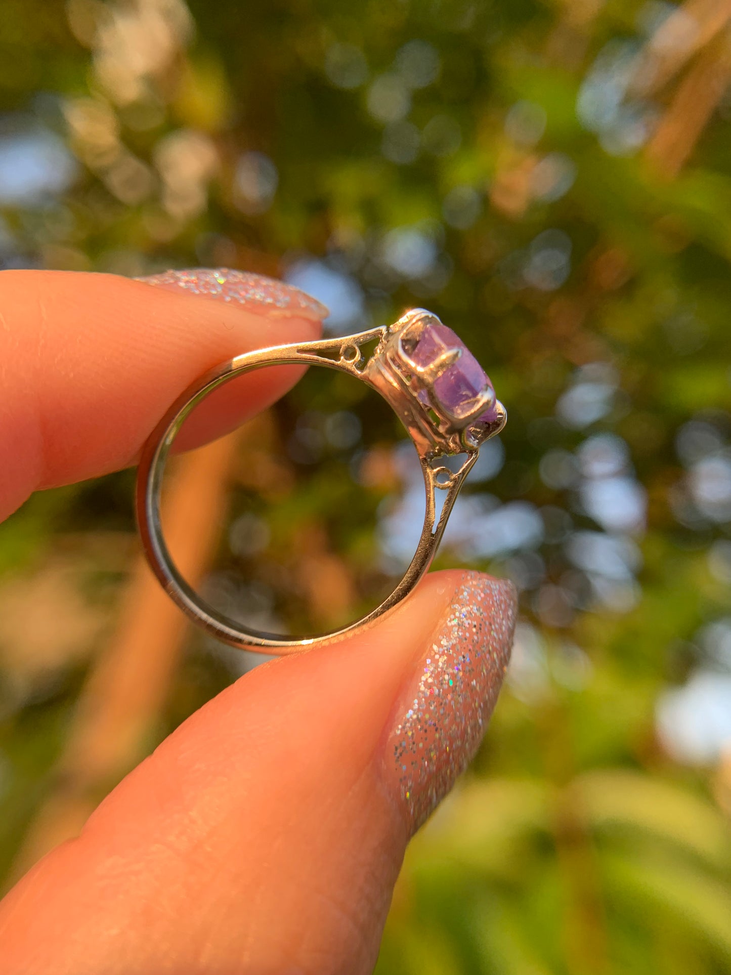 18k "Aurora" restored French ring with 2.68ct opalescent sapphire, in white gold and platinum (antique, only one available)