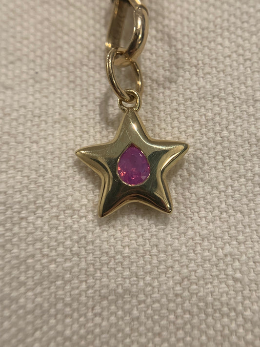 Kaylie custom order - Star H. 0.38ct opalescent "Candy pink" pear fae sapphire in a shiny finish 18k yellow gold Little Star