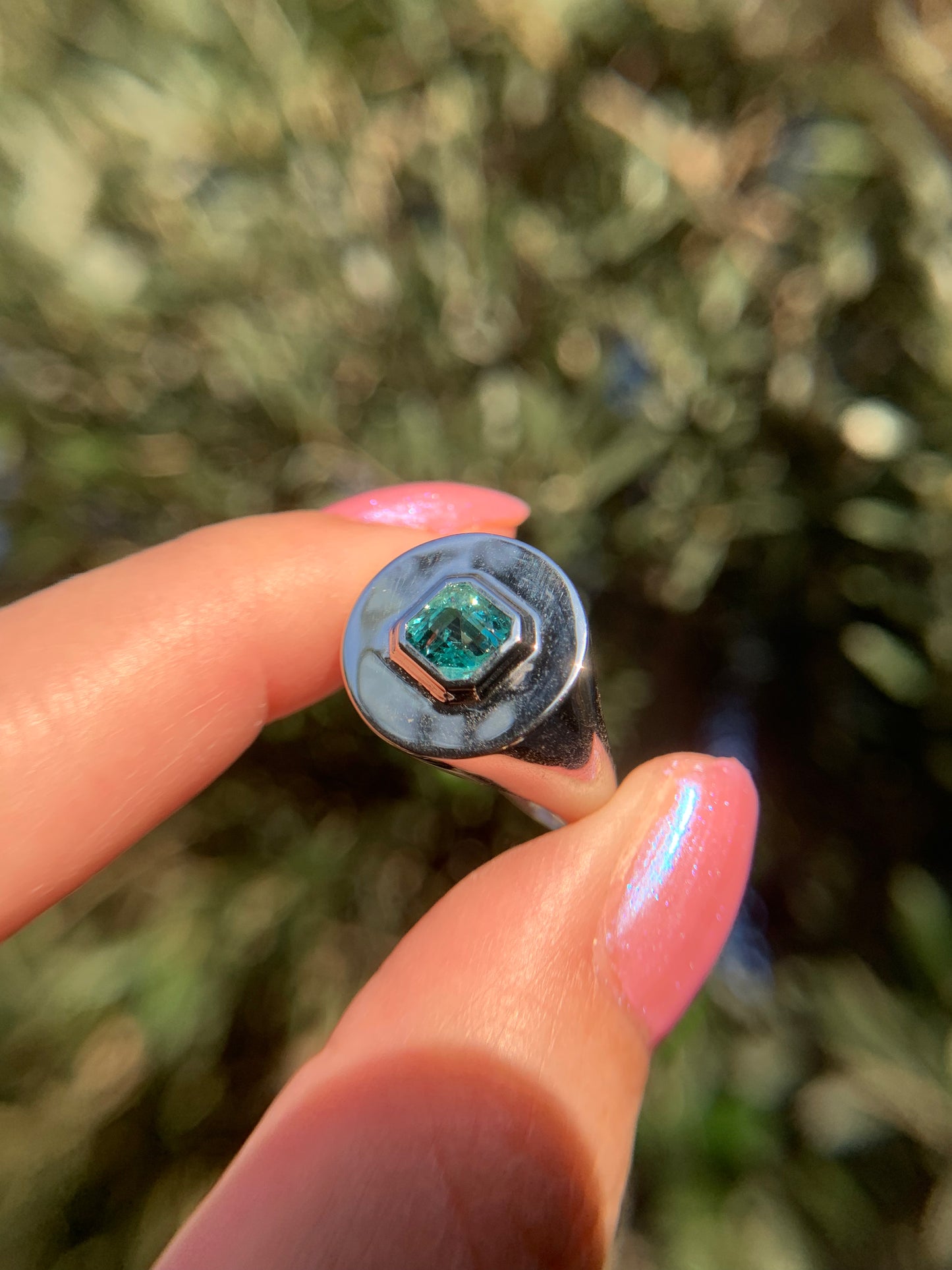 14k Fare Well Fine natural emerald signet in white gold