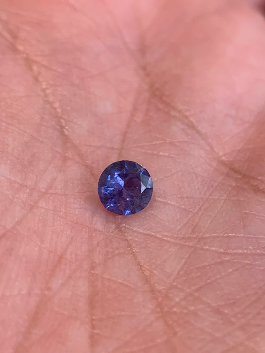 Kathleen M custom order - C. 0.46ct "The Deep" blue violet sapphire in a shiny finish 18k yellow gold Little Star